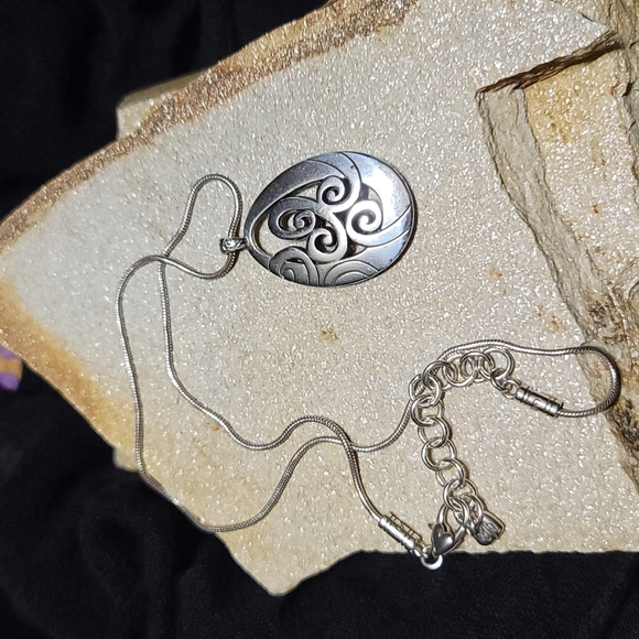 Brighton Necklace - Picture 2 of 6